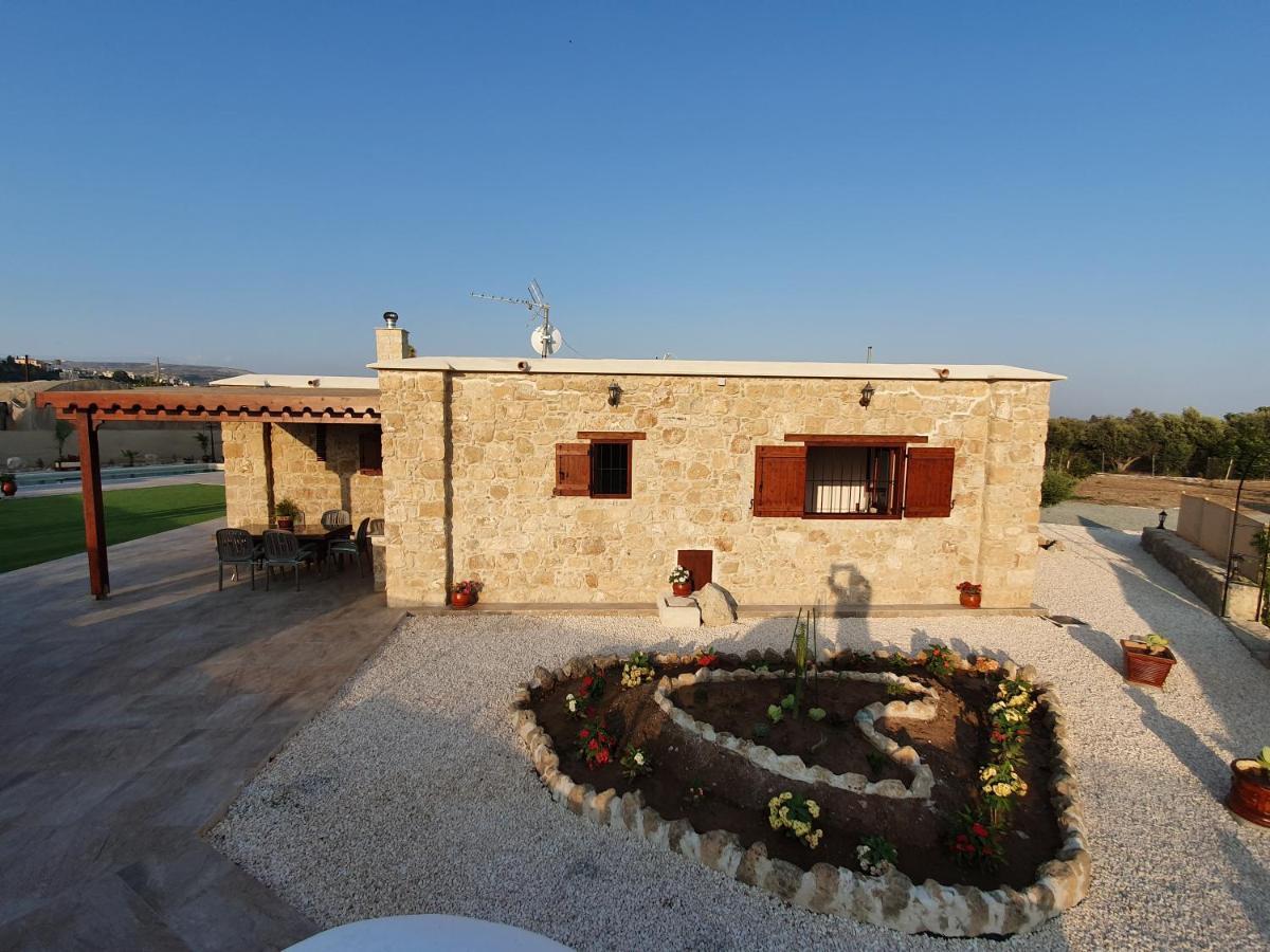 Villa Yioukkas Пафос Экстерьер фото